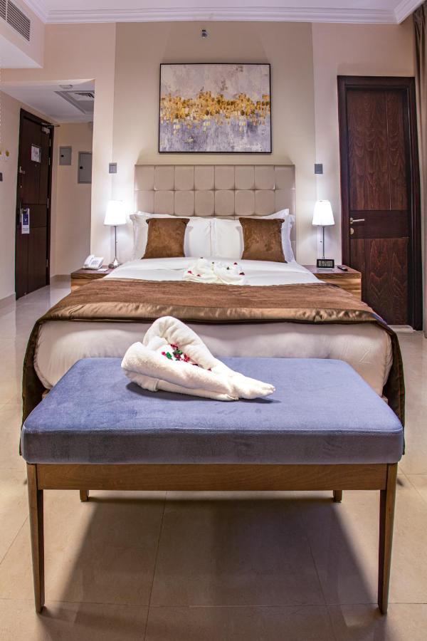 Viola hotel apartment Sharjah Exterior foto